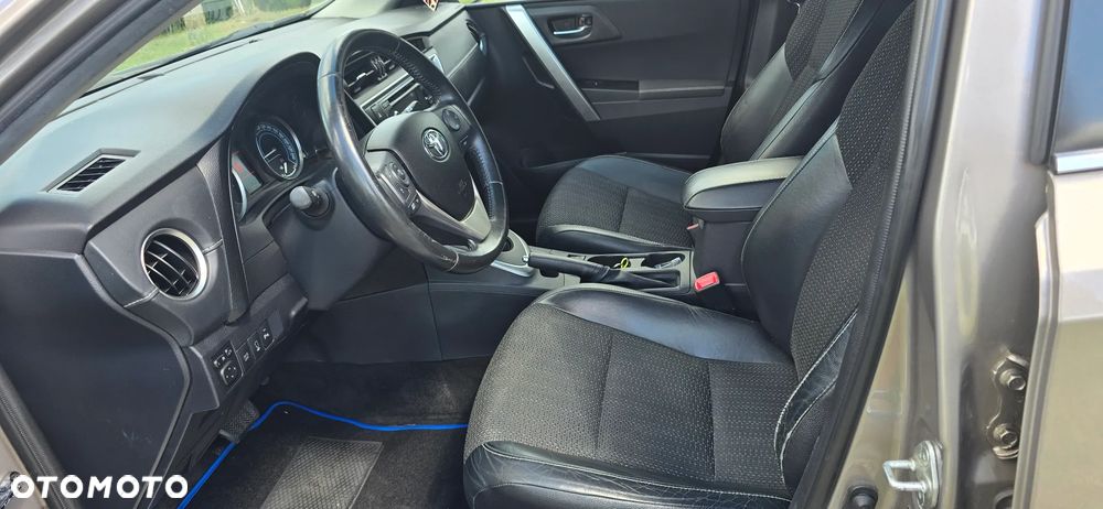 Toyota Auris 1.8 HSD Luna - 21