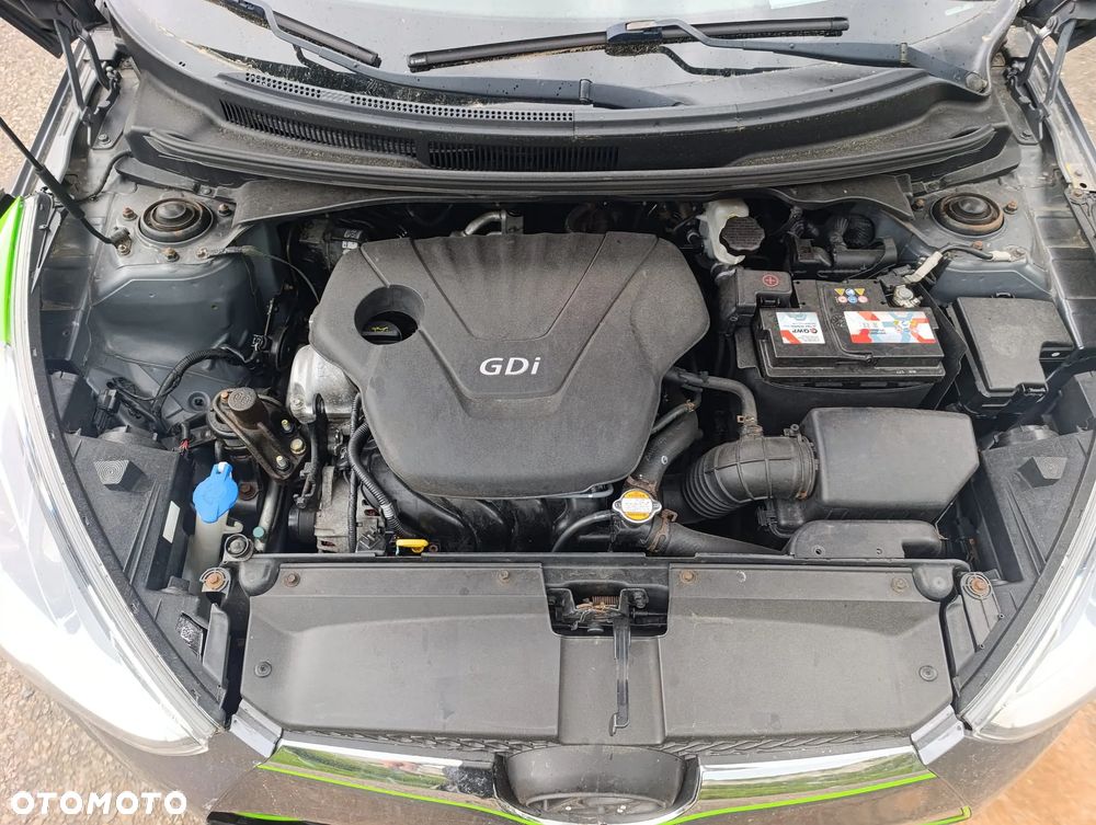 Hyundai Veloster 1.6 Style - 10