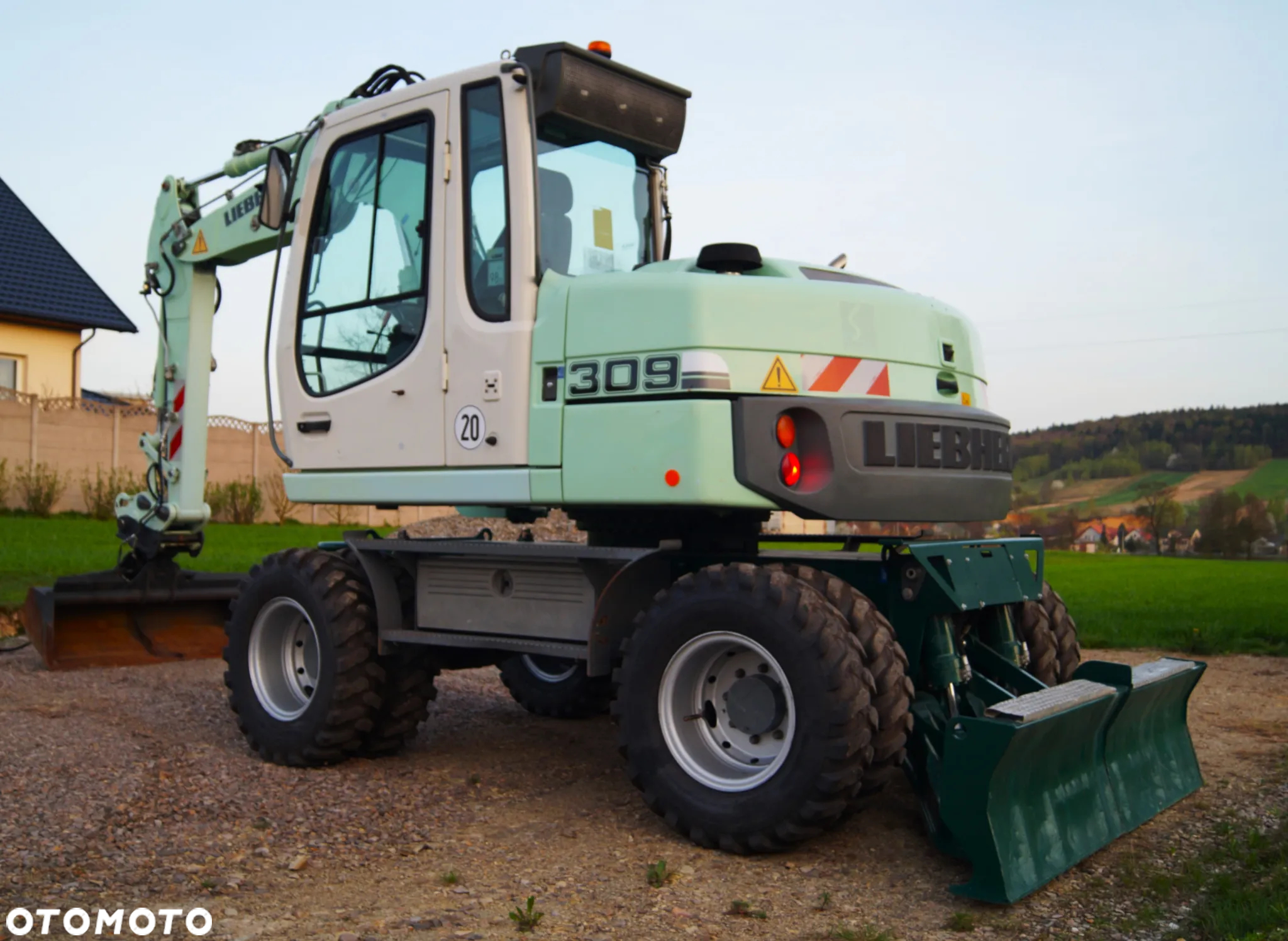 Liebherr A309 LITRONIC KLIMA LAKIER ORGINAŁ NOWE OPONY (311,312,TEREX) - 3