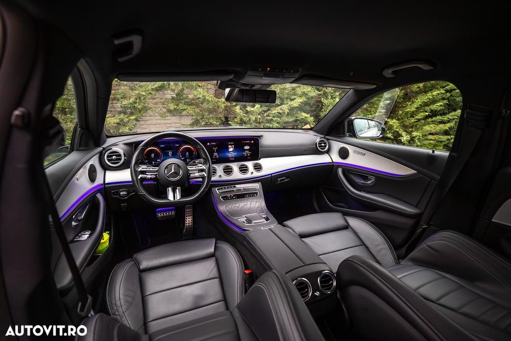 Mercedes-Benz E - 16