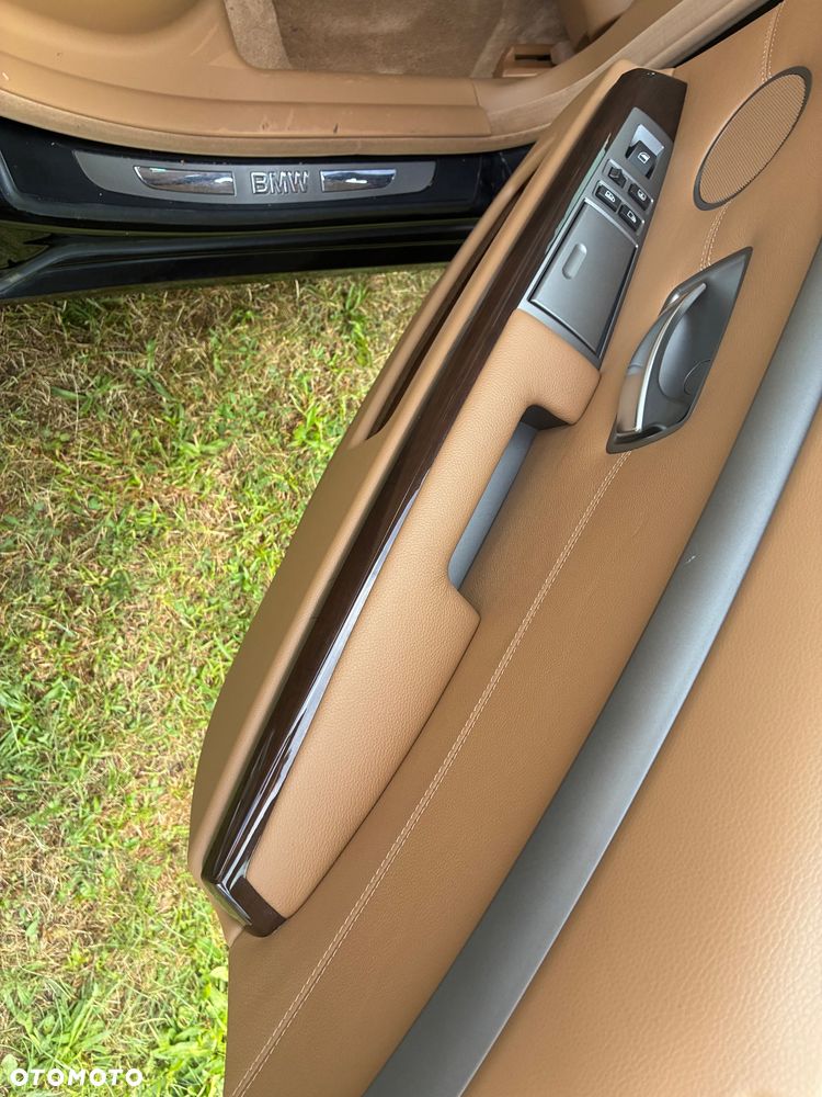 BMW Seria 7 750i - 20