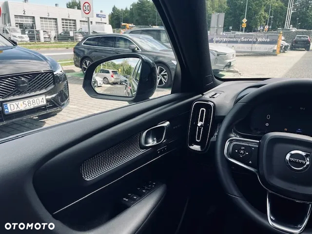 Volvo XC 40 B4 Ultra Black Edition - 7