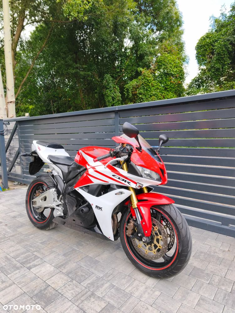 Honda CBR - 13