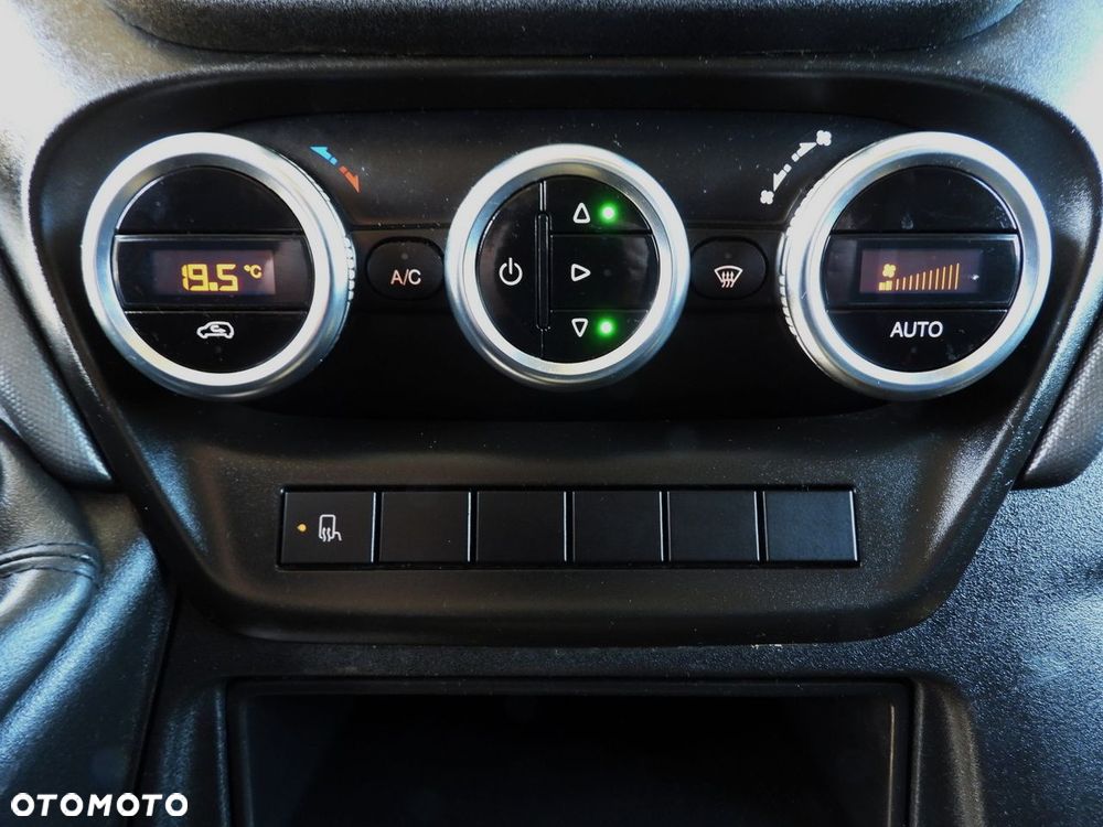 Iveco DAILY 35S18 PLANDEKA 10 PALET WEBASTO TEMPOMAT LEDY KLIMATYZACJA  180KM - 35