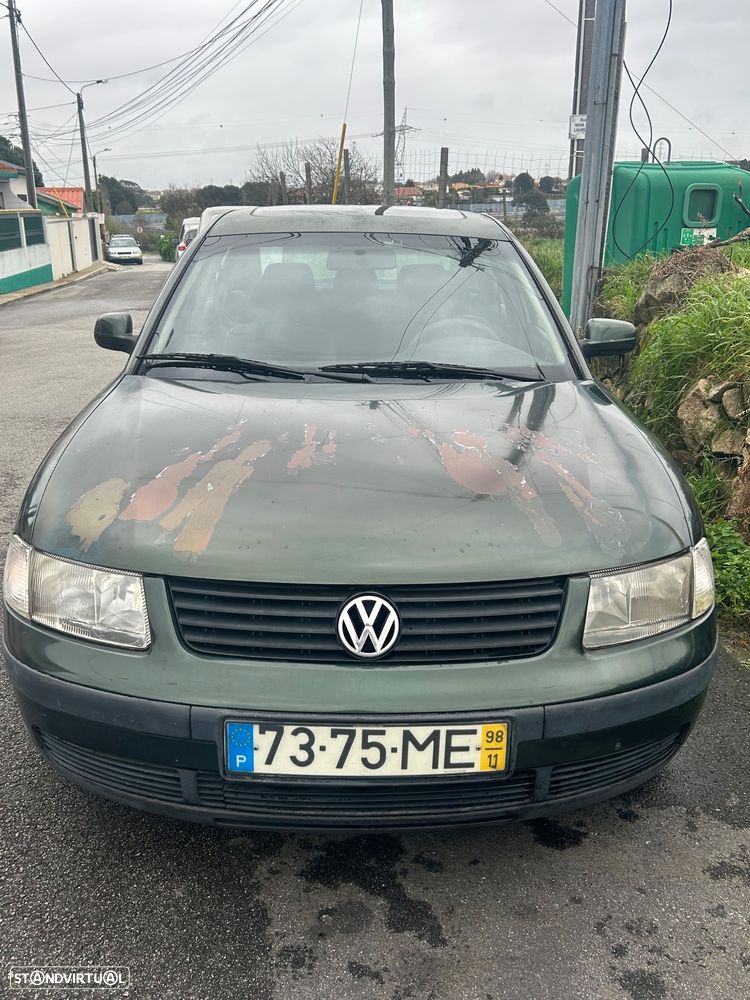VW Passat - 2
