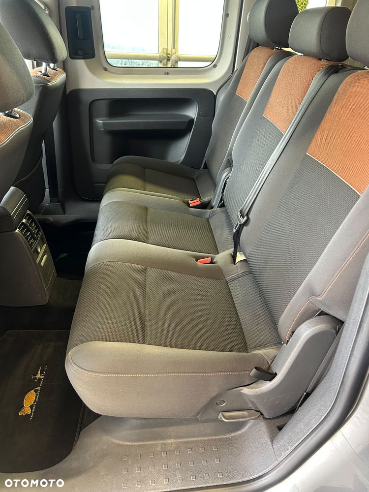 Volkswagen Caddy Highline - 29