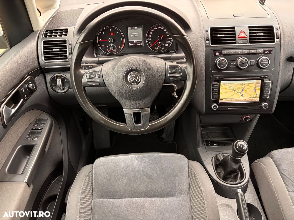 Volkswagen Touran 2.0 TDI DPF Highline - 6