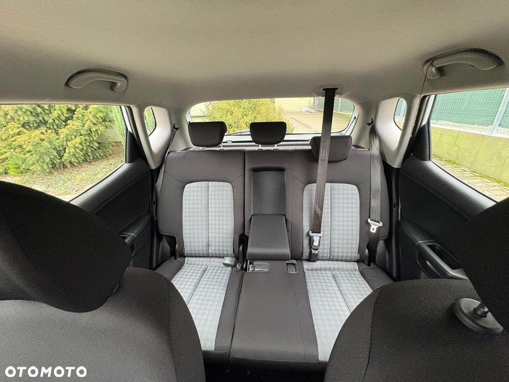 Kia Venga 1.6 M - 17