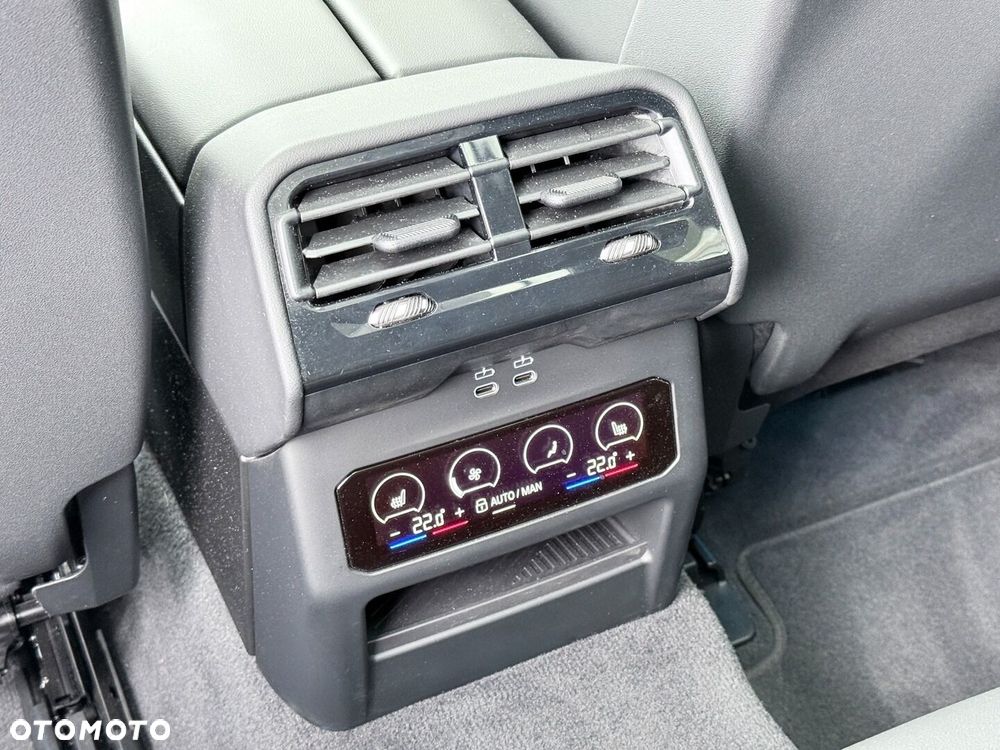 BMW Seria 5 520d mHEV - 33