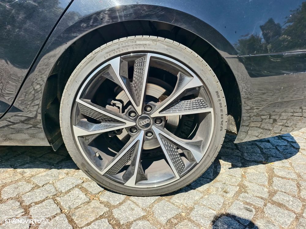 Audi A4 Avant 2.0 TDI ultra - 16