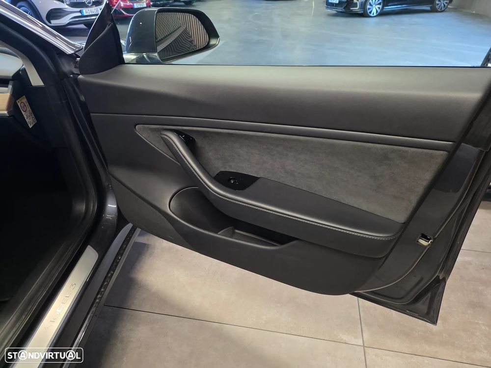 Tesla Model 3 Standard Range Plus RWD - 21