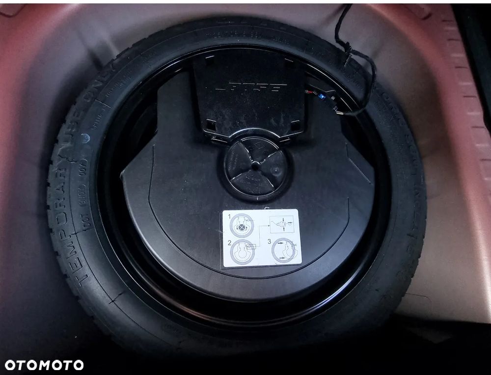Renault Captur (ENERGY) TCe 90 BOSE EDITION - 16