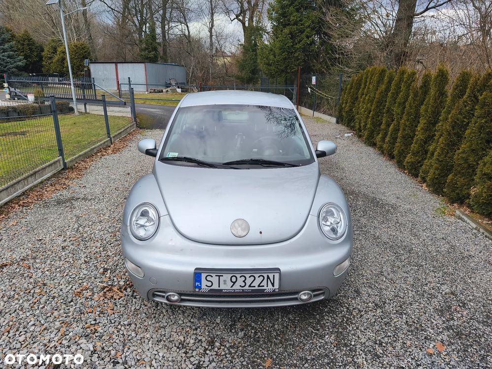 Volkswagen New Beetle - 4