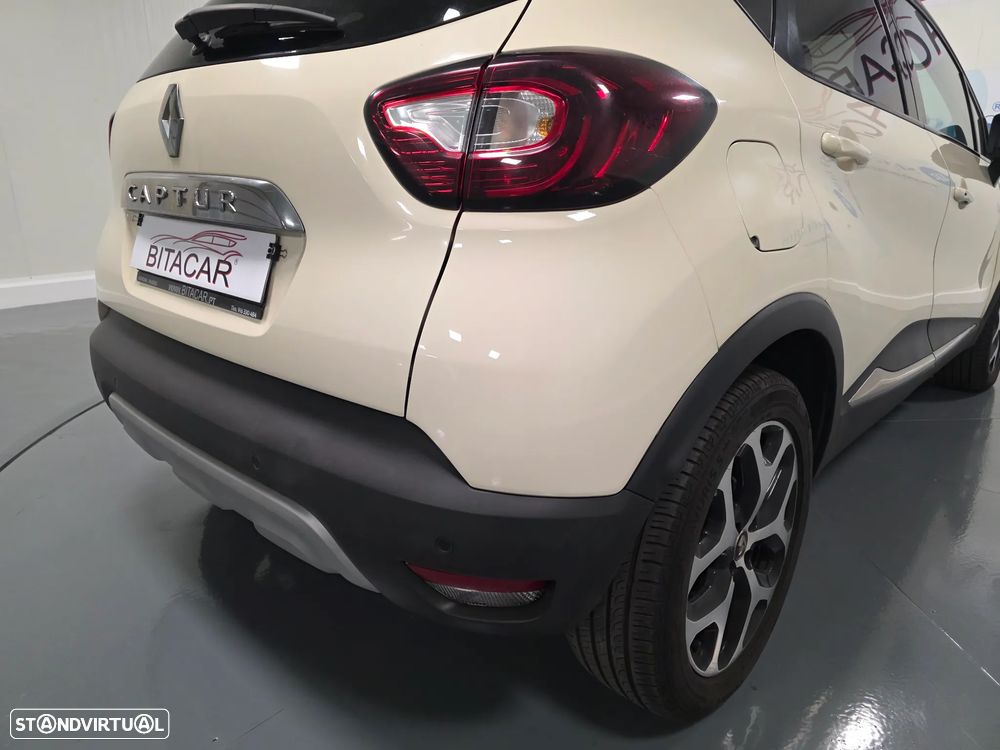 Renault Captur 1.5 dCi Exclusive EDC - 23