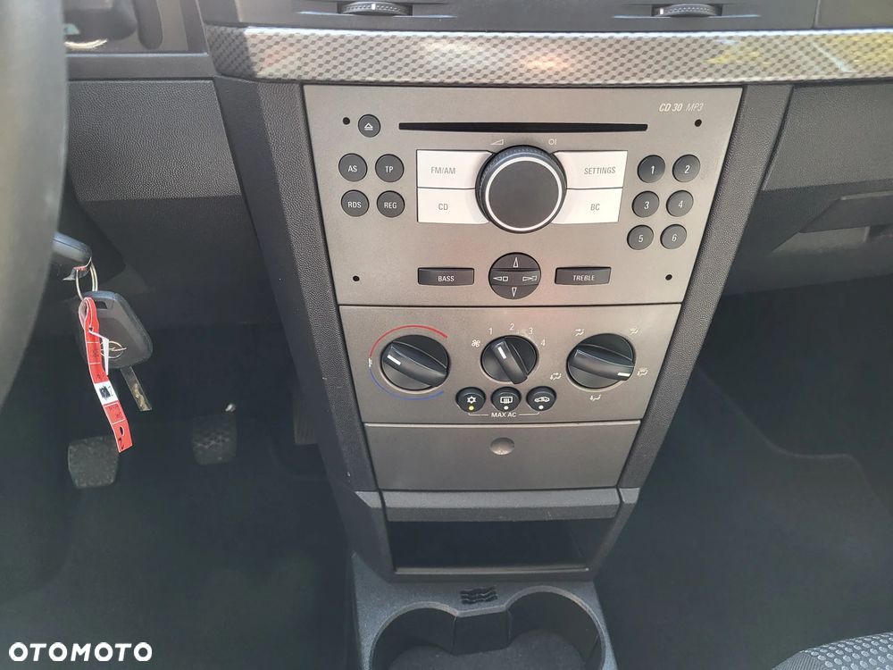 Opel Meriva 1.6 Essentia - 10