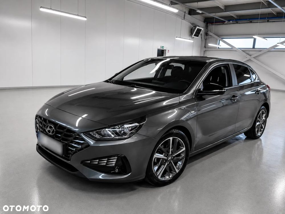 Hyundai i30 1.5 T-GDI 48V Comfort DCT - 1