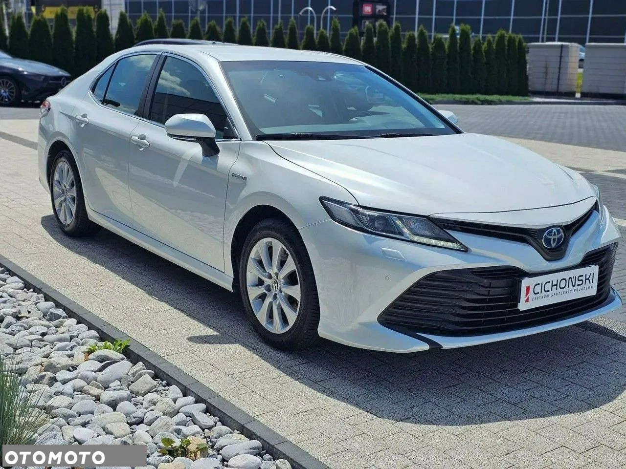 Toyota Camry - 3