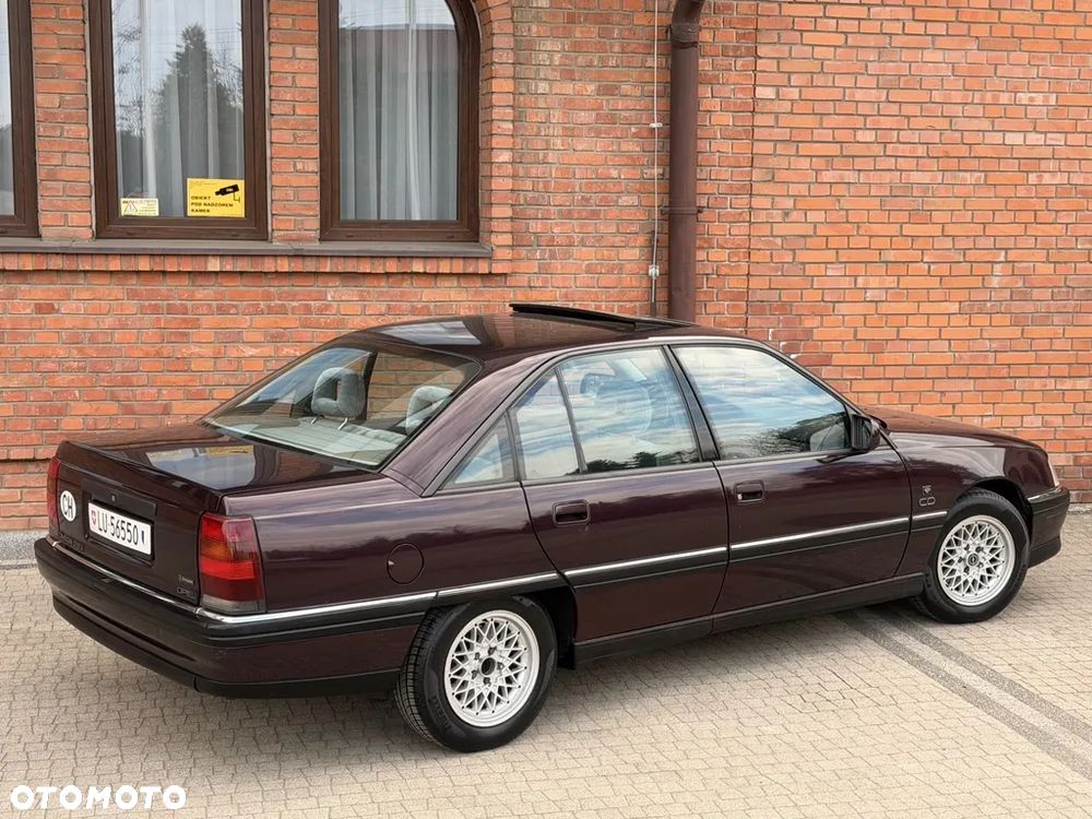Opel Omega 2.6i CD Diamond - 17