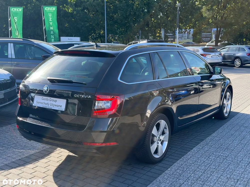 Skoda Octavia 2.0 TDI Style DSG - 5