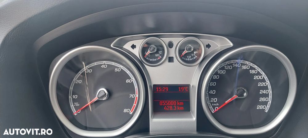 Ford Focus 2.5 ST Rally - 27