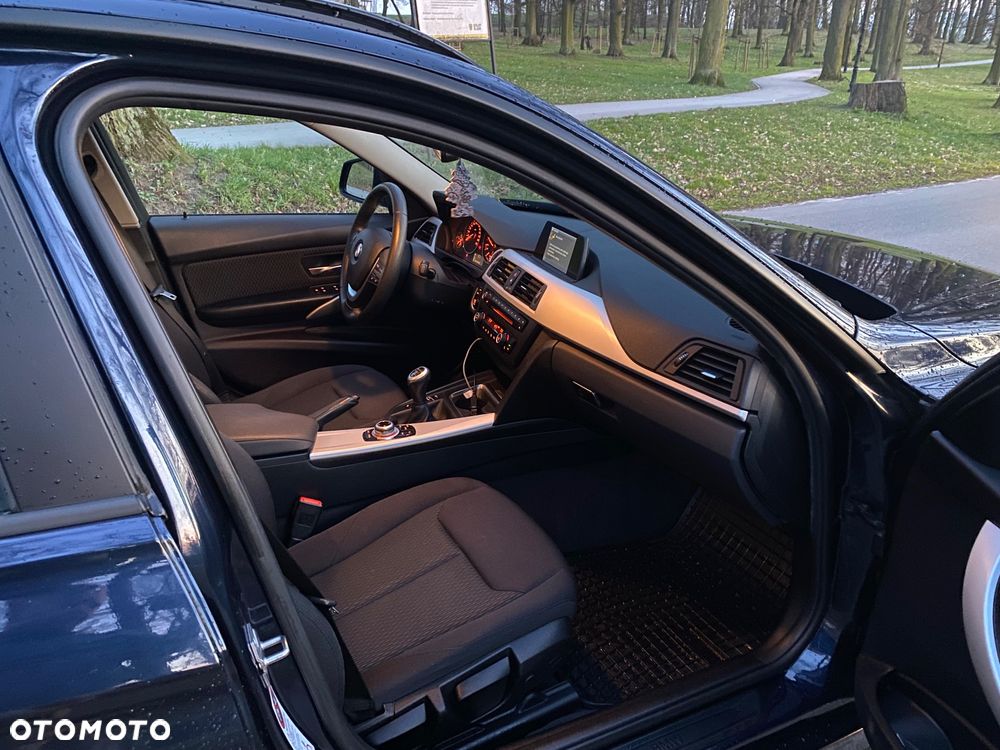 BMW Seria 3 318d Blue Performance Modern Line - 6