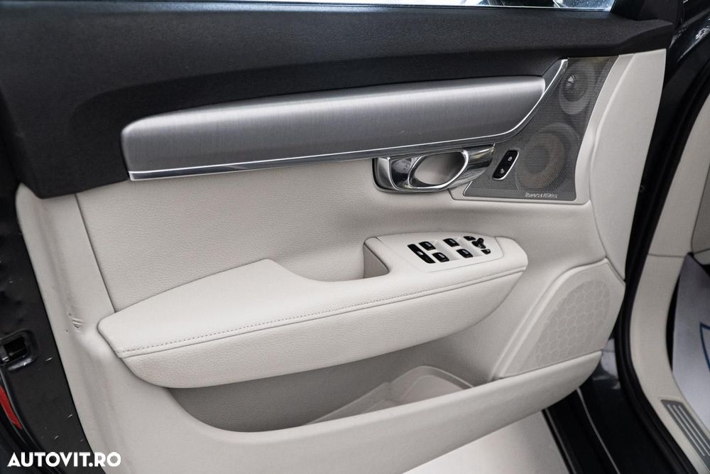 Volvo V90 D3 Geartronic Momentum Pro - 34