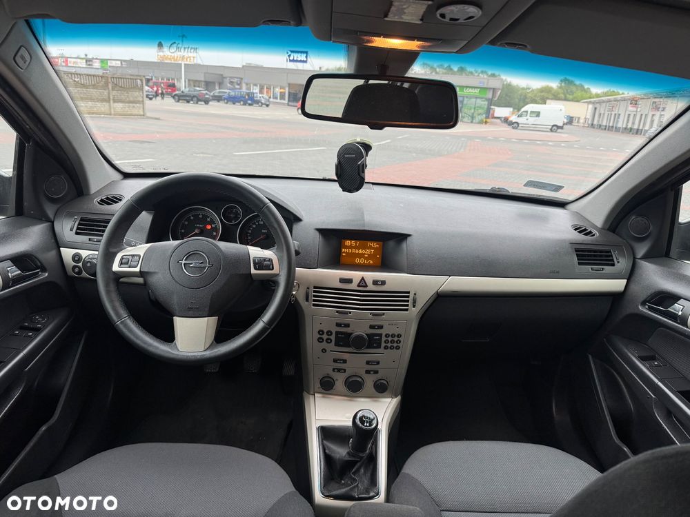 Opel Astra 1.6 Enjoy - 9