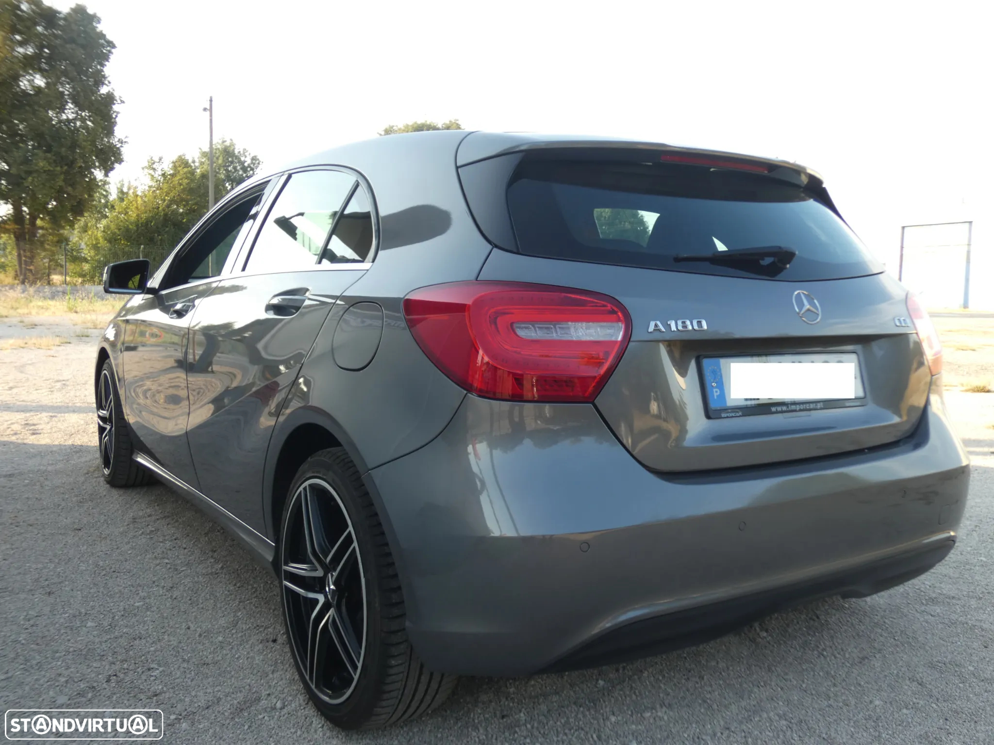 Mercedes-Benz A 180 d AMG Line - 5