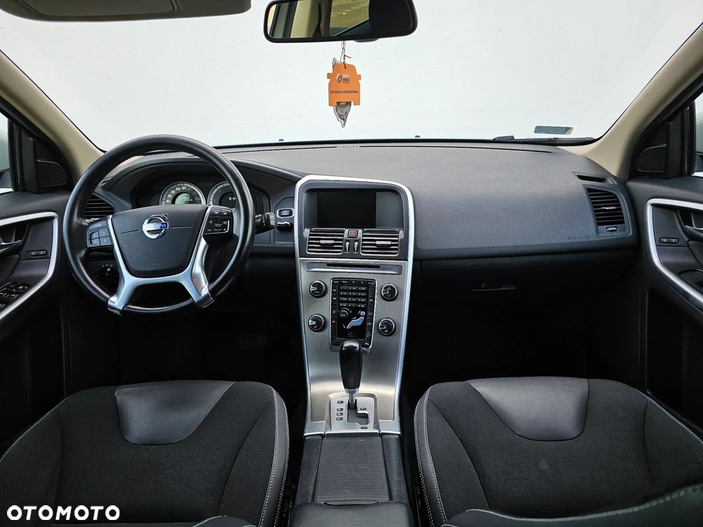 Volvo XC 60 2.4D AWD - 19