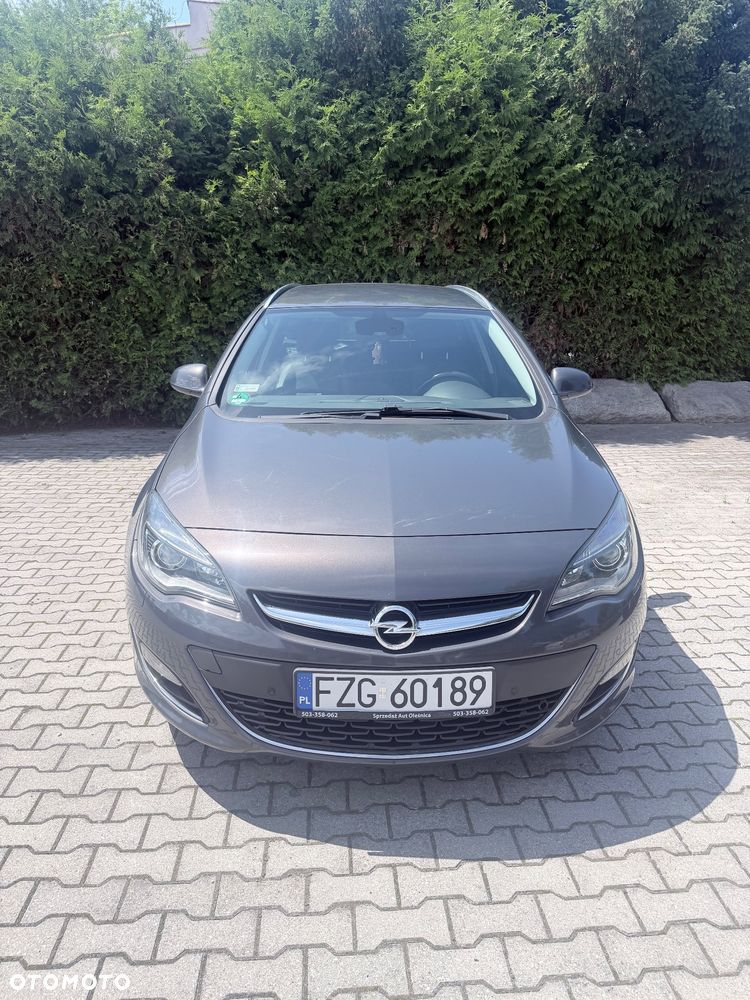 Opel Astra 1.6 T Sport - 1