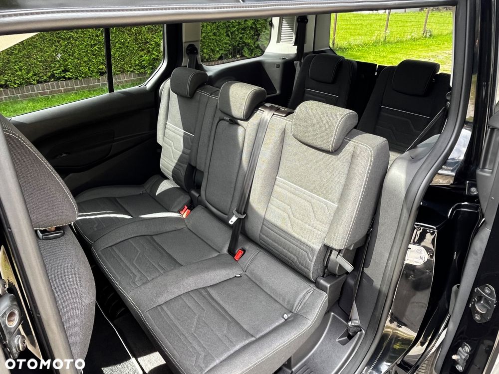 Ford Tourneo Connect Grand - 15