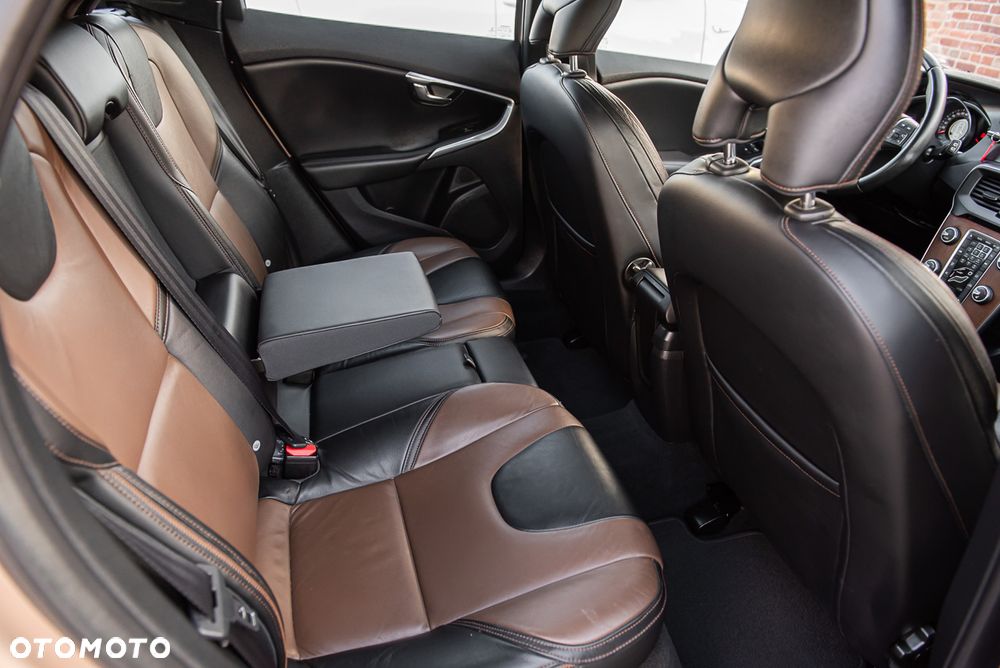 Volvo V40 Cross Country D2 - 31
