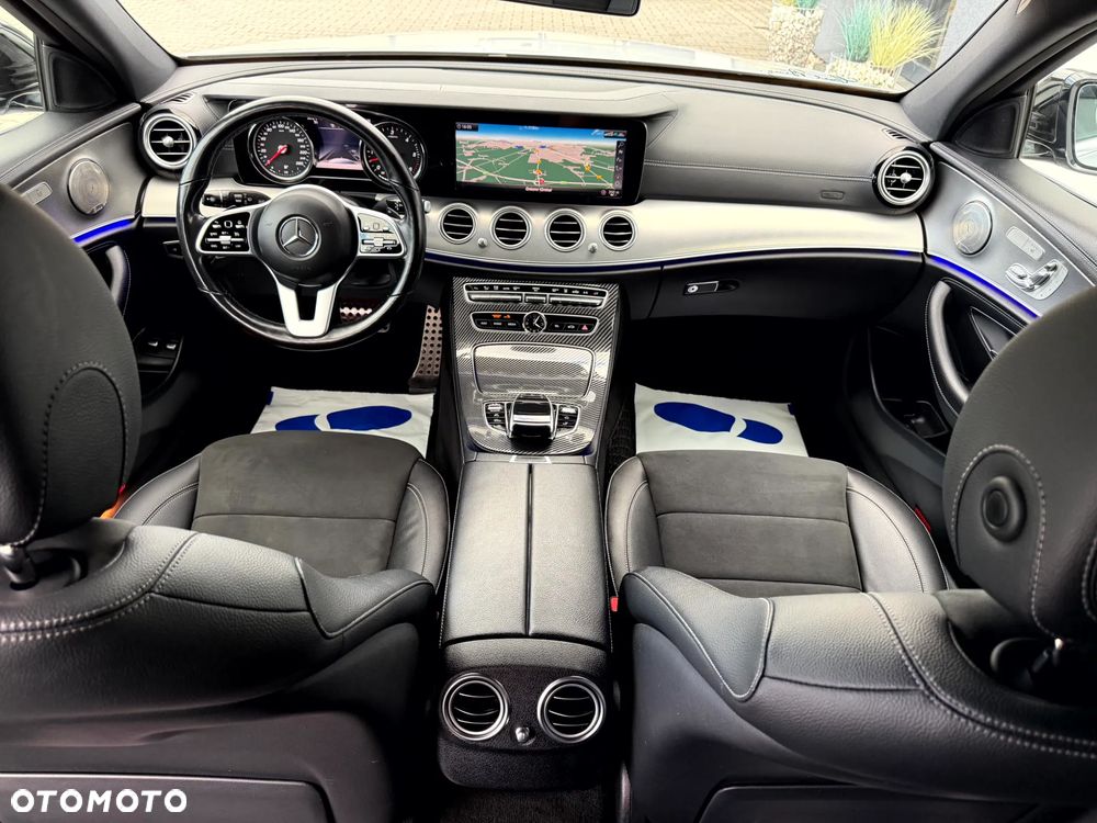Mercedes-Benz Klasa E 400 d 4Matic 9G-TRONIC AMG Line - 9