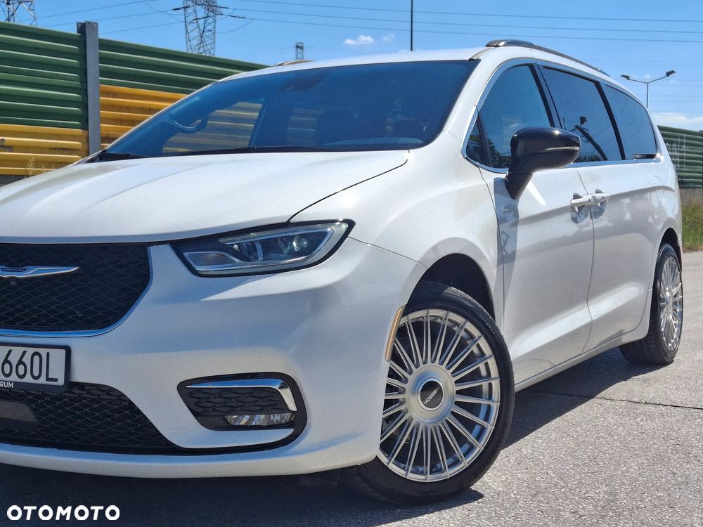 Chrysler Pacifica - 9