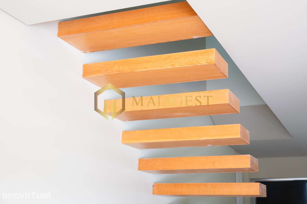 Moradia V3 Nova com Piscina, Terraço de 75m² e Garagem para 2 Carros - Grande imagem: 3/29