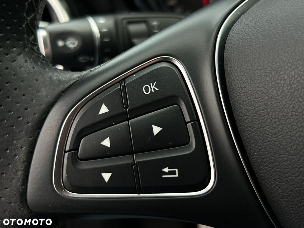 Mercedes-Benz Klasa A 180 CDI (BlueEFFICIENCY) - 28