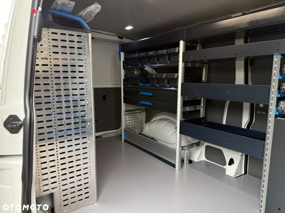 Volkswagen Transporter T6.1 L2H1Warsztat SORTIMO - 21