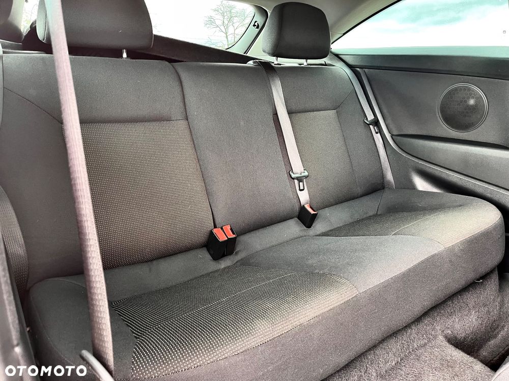 Opel Astra ver-iv-gtc-1-4-active - 10