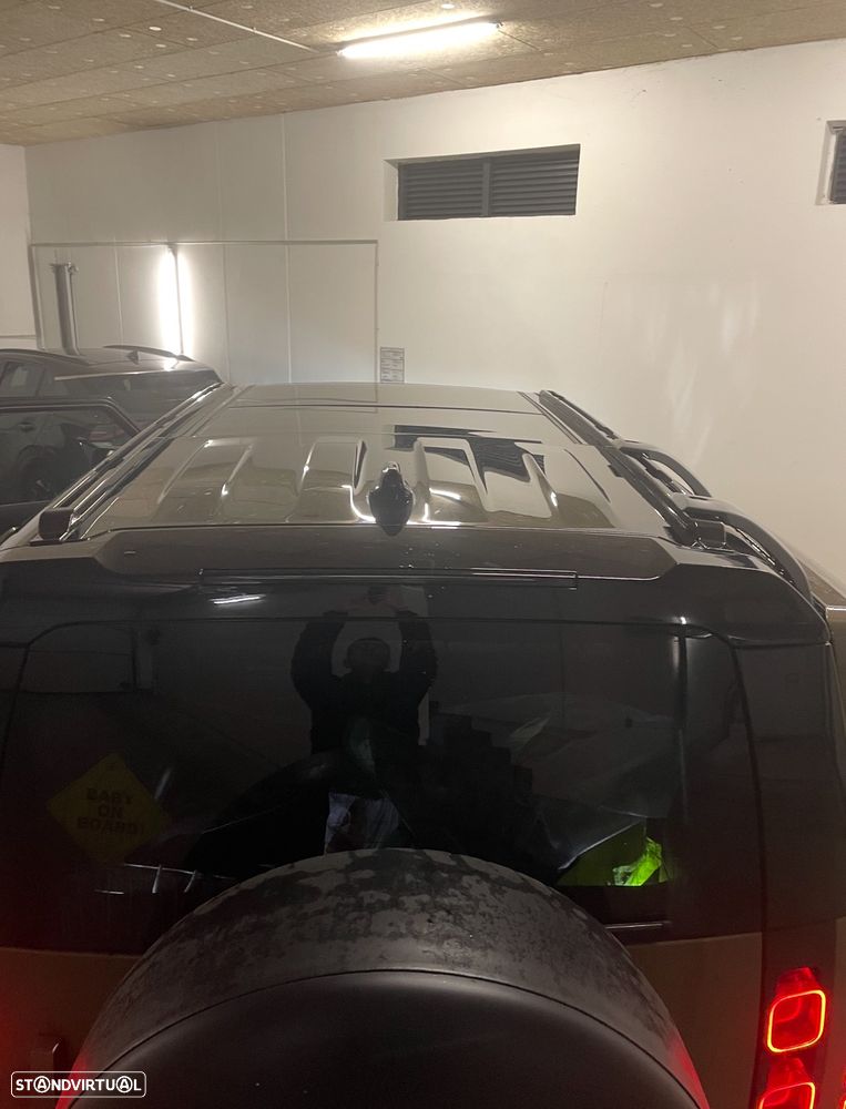 Land Rover Defender 2.0 D 110 AWD HSE - 7