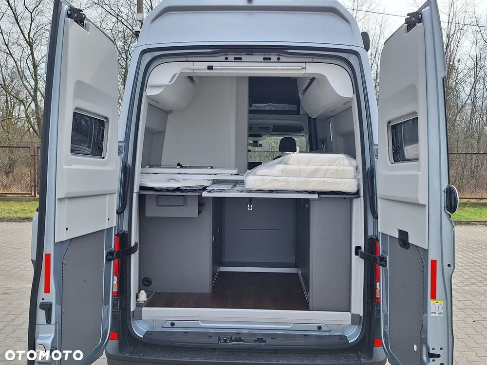 Volkswagen Crafter - 13