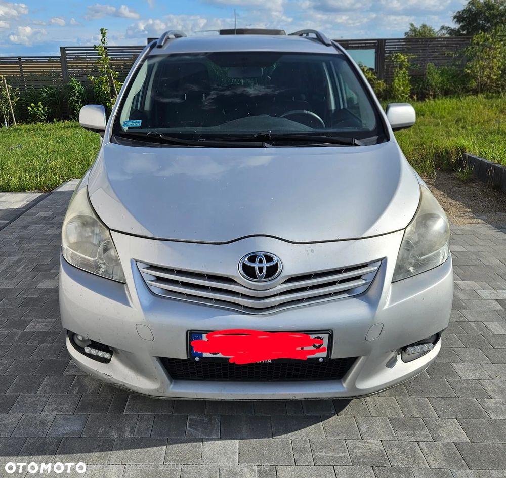 Toyota Verso 2.0 D-4D Life - 2