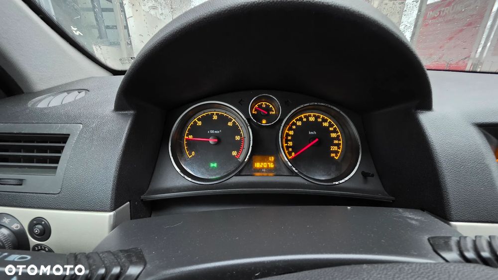 Opel Astra 1.7 CDTI DPF Color Edition - 14