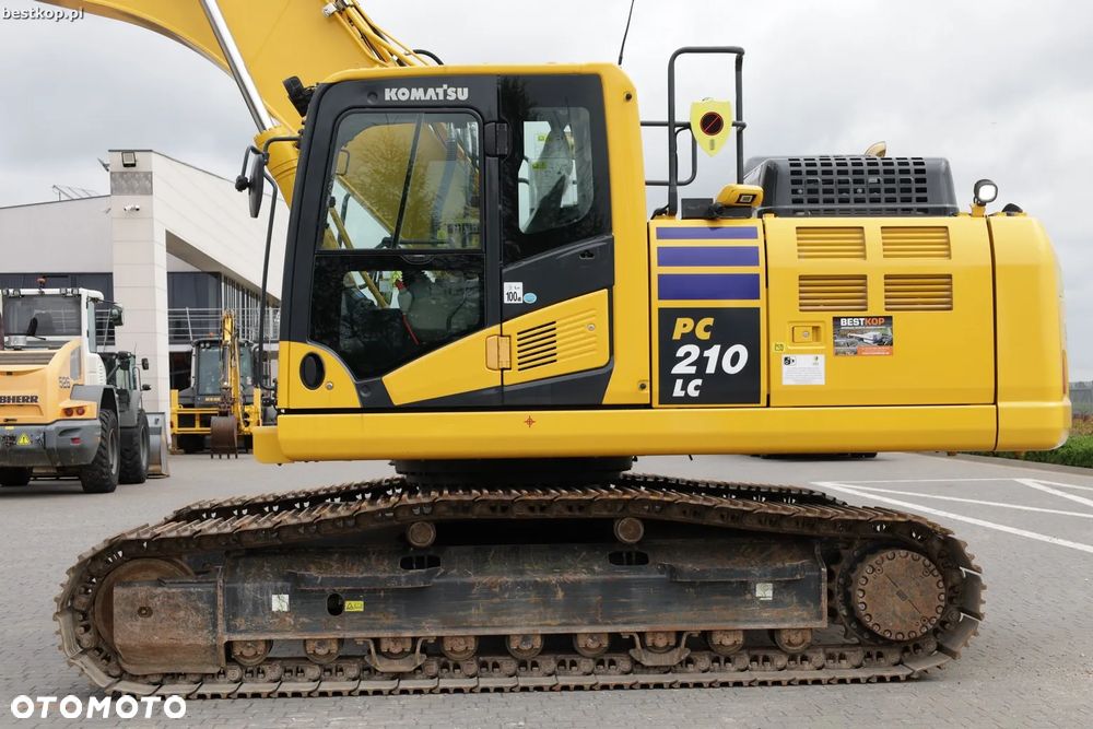 Komatsu PC210LC-11 - 4