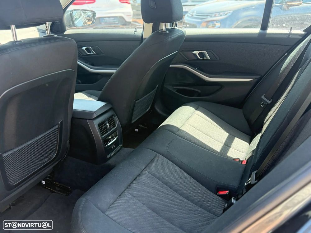 BMW 330 e Aut. Luxury Line - 18