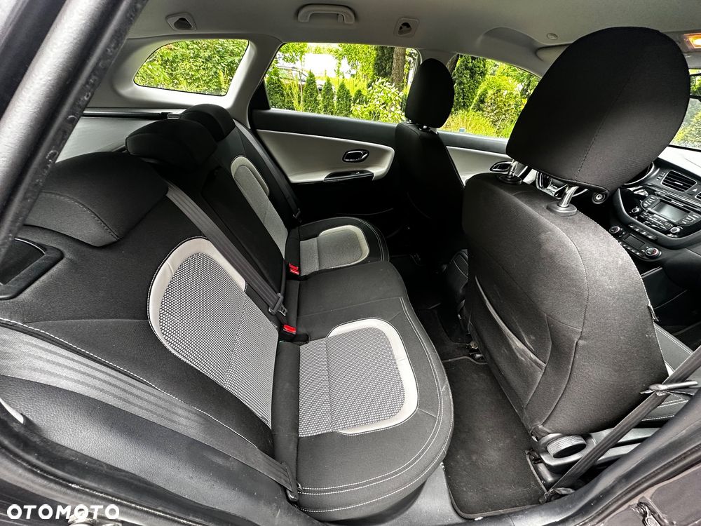 Kia Ceed 1.6 GDI Dream Team Edition - 13