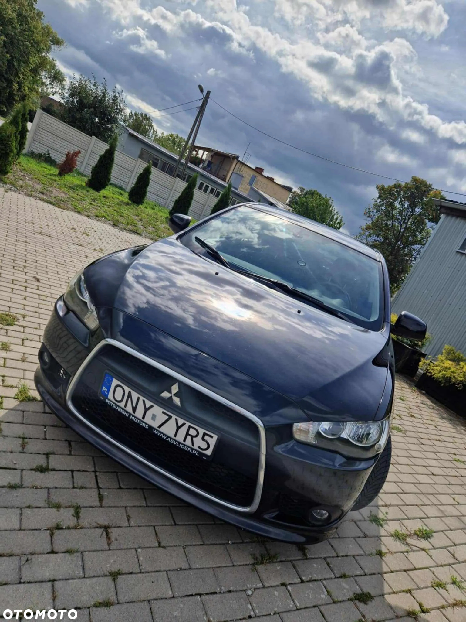 Mitsubishi Lancer - 2