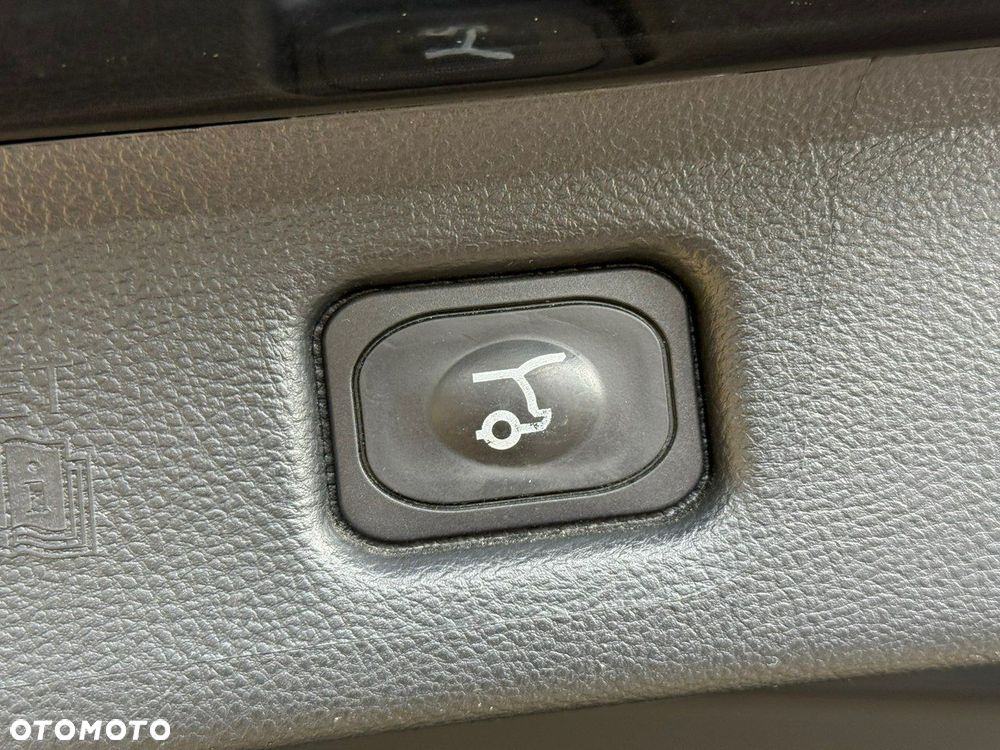 Ford S-Max 2.0 EcoBlue Titanium - 35