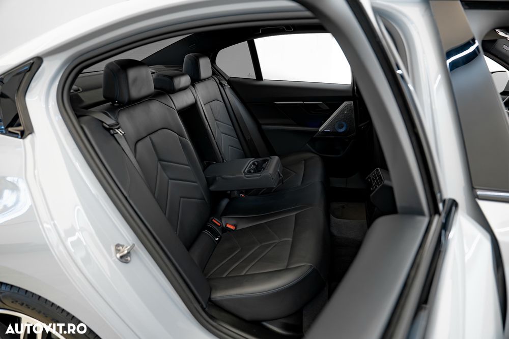 BMW Seria 5 520i Aut. - 22