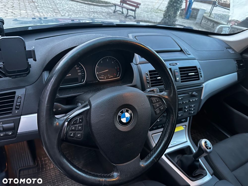 BMW X3 2.0d - 8