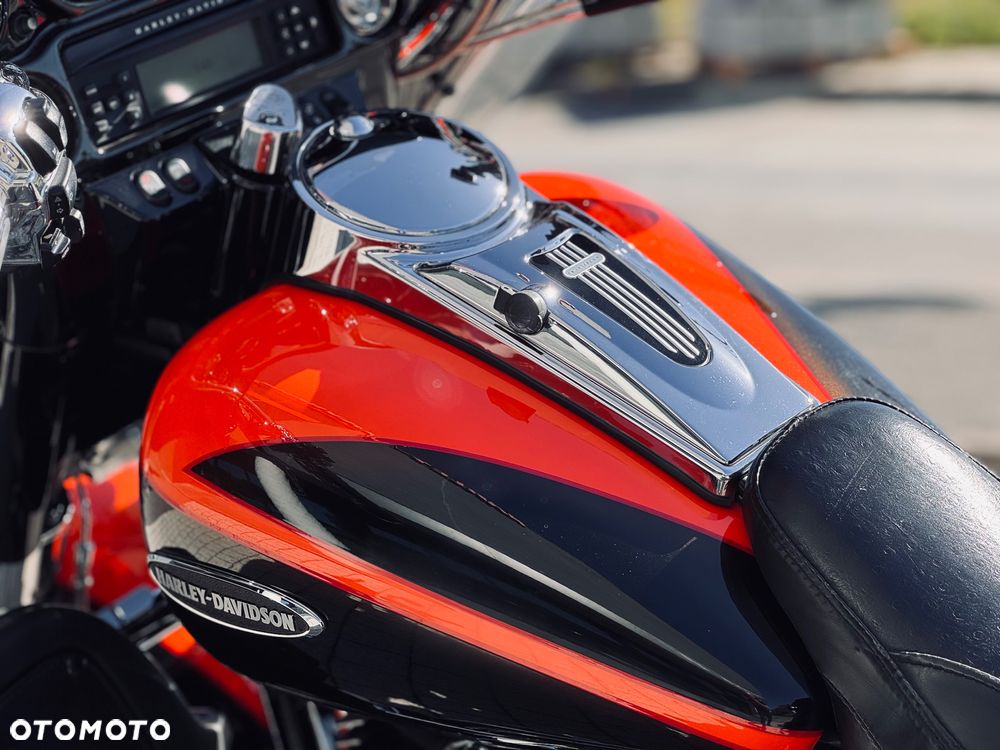 Harley-Davidson Touring Electra Glide - 15